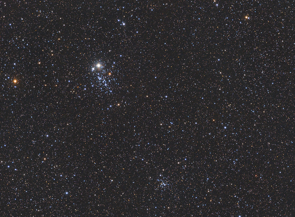NGC457 El cúmulo de E.T.