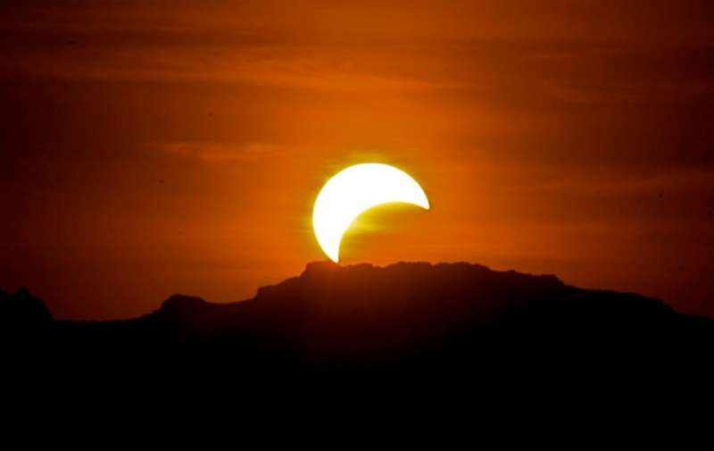 El eclipse solar parcial del 25 de octubre de 2022