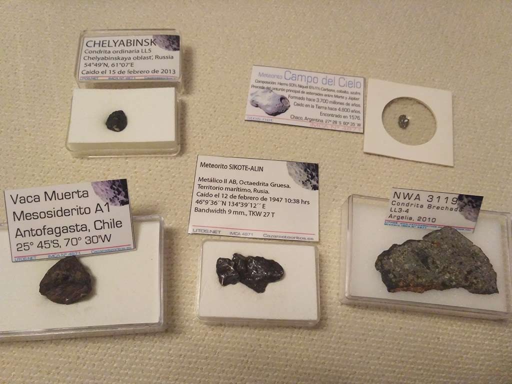 Pequeña colección de meteoritos