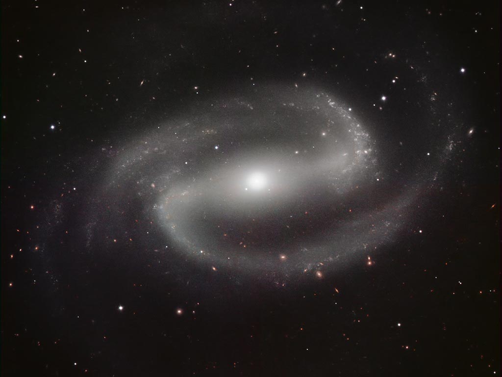 galaxia espiral barrada NGC 1300 