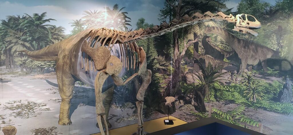 Dinosaurio en Riodeva